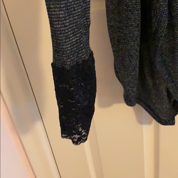 Abercrombie kids sweater - Picture 3 of 4